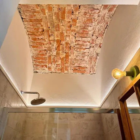 Elite Near Svoboda Avenue