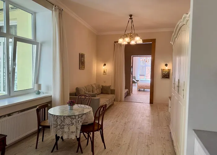 Elite Near Svoboda Avenue