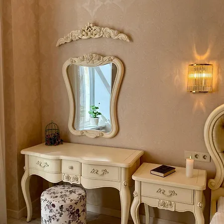 Elite Near Svoboda Avenue Appartamento